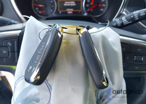 2024 Chevrolet Blazer Fwd 2Lt from USA, damaged, VIN 3GNKBCR43RS165659